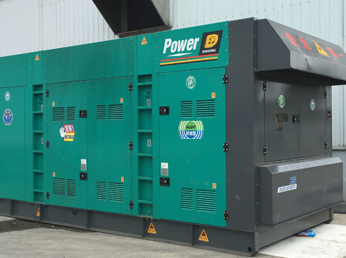 小店升级发电机组的过程中需要注意哪些安全事项？